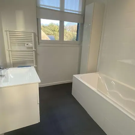 Vakantiehuis Grande Maison Renovee 3* A Benodet, Jardin Clos, Salle De Jeux, Parking, Wifi, Terrasse, 4 - Fr-1-481-112